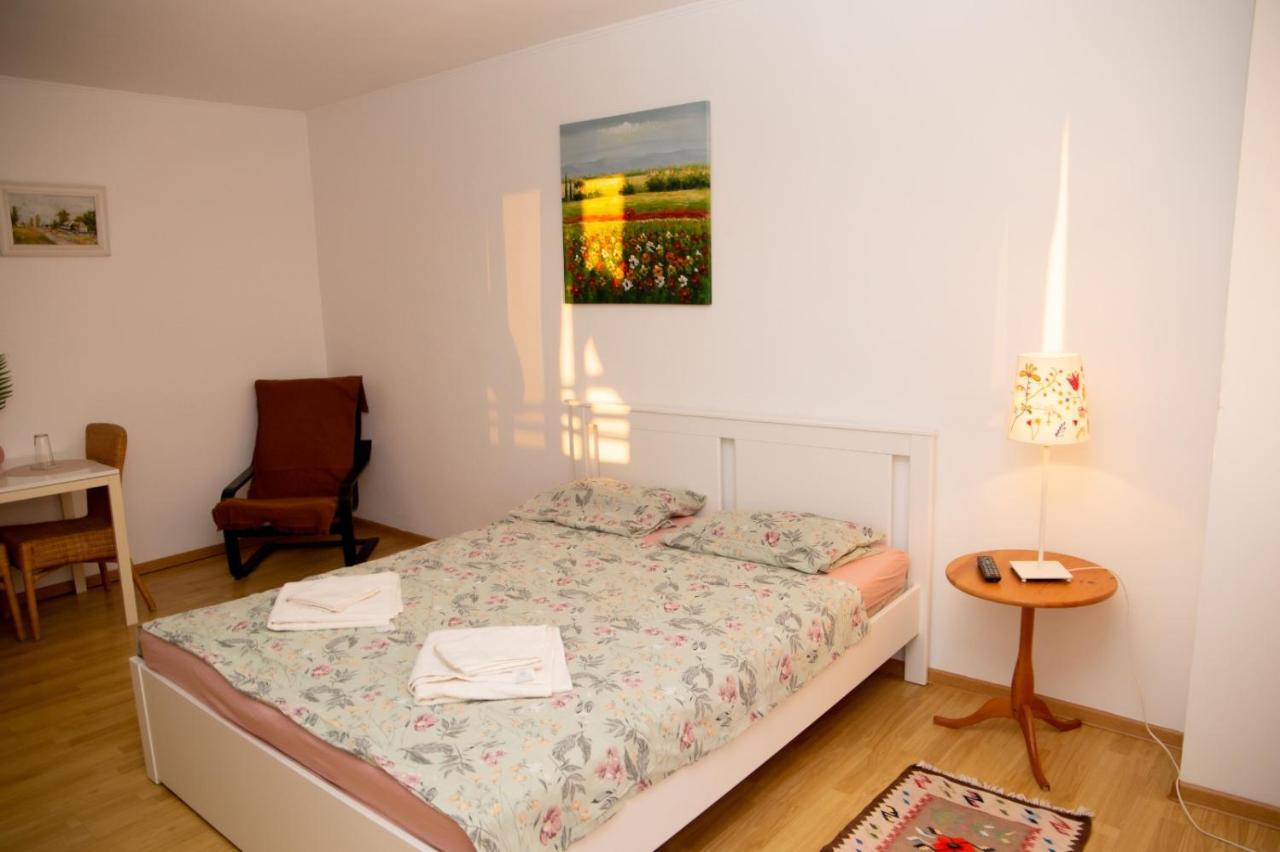 City Central Studio , Плоешти Экстерьер фото